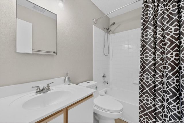 7830 Fossil Banks, San Antonio, TX 78254