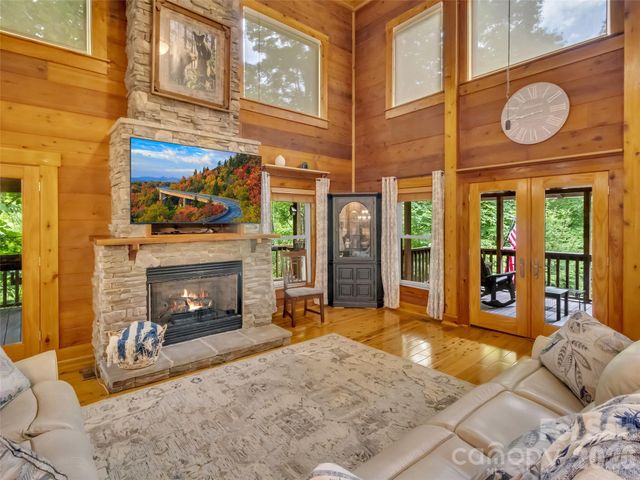 3214 Big Laurel Road, Waynesville, NC 28785