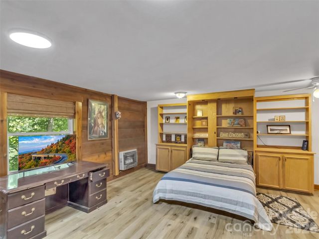 3214 Big Laurel Road, Waynesville, NC 28785