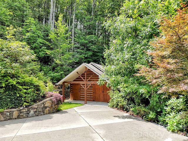 3214 Big Laurel Road, Waynesville, NC 28785