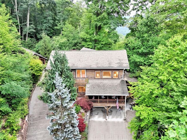 3214 Big Laurel Road, Waynesville, NC 28785