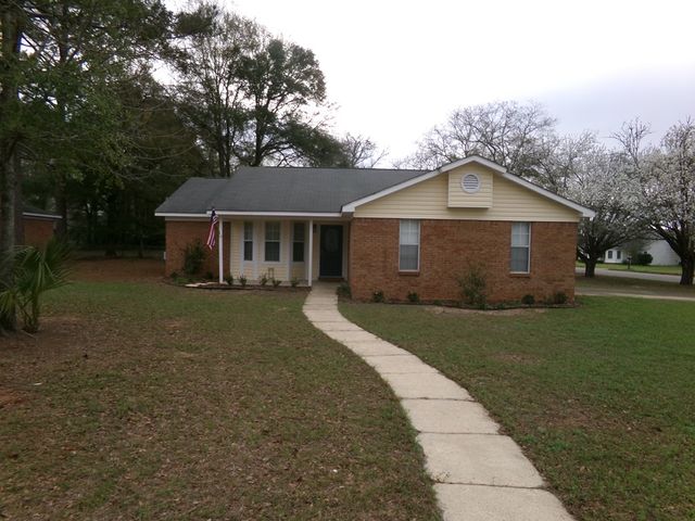 100 Tazewell Ct, Dothan, AL 36305
