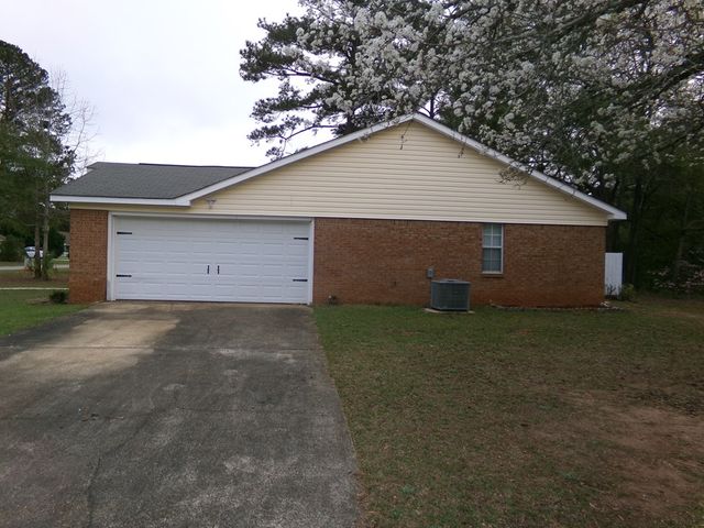 100 Tazewell Ct, Dothan, AL 36305