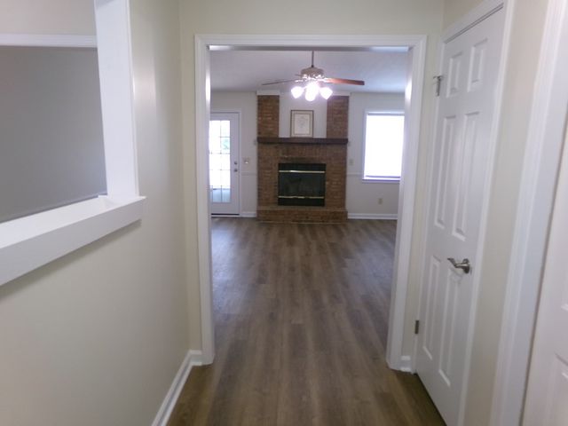 100 Tazewell Ct, Dothan, AL 36305