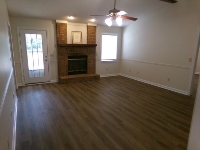 100 Tazewell Ct, Dothan, AL 36305