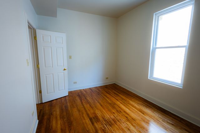 7250 S King Drive 1, Chicago, IL 60619