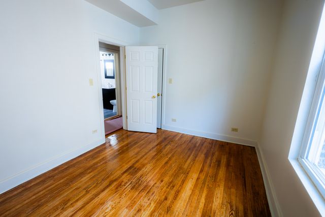 7250 S King Drive 1, Chicago, IL 60619