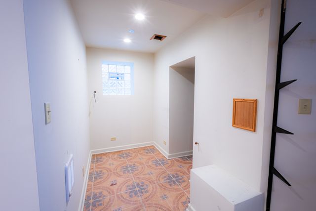 7250 S King Drive 1, Chicago, IL 60619