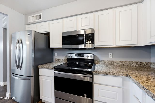 1506 W 2ND Street, Mesa, AZ 85201