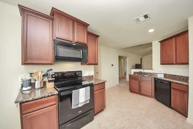 10803 Dover White Drive, Humble, TX 77396