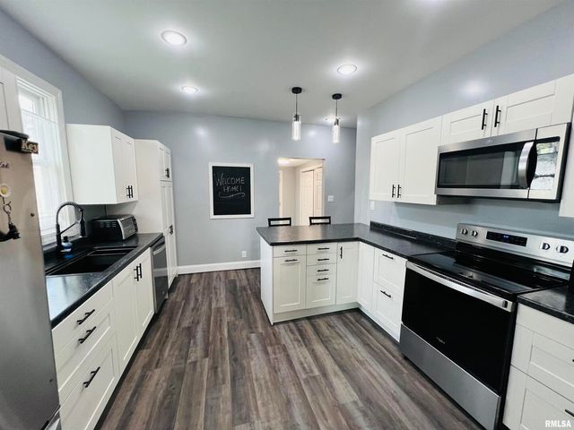 1300 LINCOLN Street, Eldorado, IL 62930