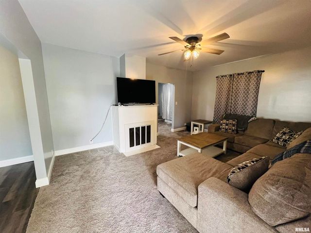 1300 LINCOLN Street, Eldorado, IL 62930