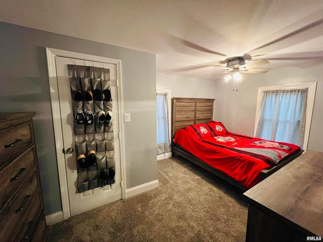 1300 LINCOLN Street, Eldorado, IL 62930