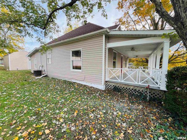 1300 LINCOLN Street, Eldorado, IL 62930