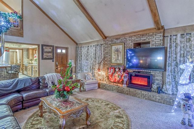 2819 Country Club Drive, Chickasha, OK 73018