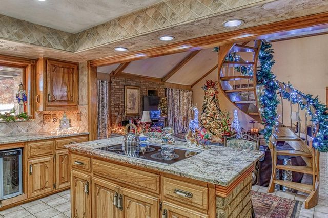 2819 Country Club Drive, Chickasha, OK 73018