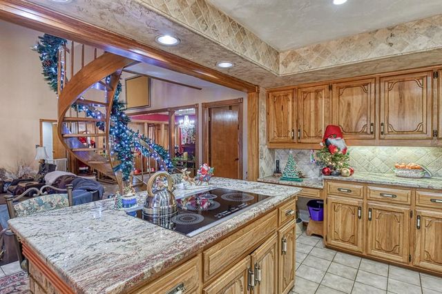 2819 Country Club Drive, Chickasha, OK 73018