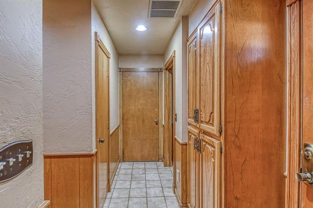 2819 Country Club Drive, Chickasha, OK 73018