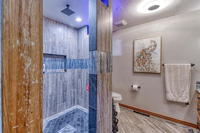 2819 Country Club Drive, Chickasha, OK 73018