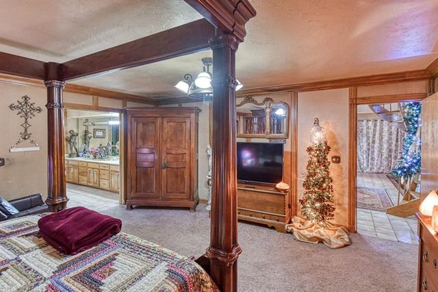 2819 Country Club Drive, Chickasha, OK 73018