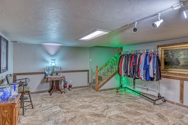 2819 Country Club Drive, Chickasha, OK 73018