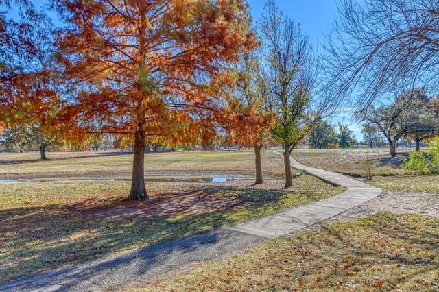 2819 Country Club Drive, Chickasha, OK 73018