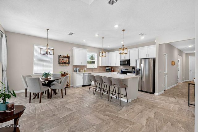 2044 Canopy Terrace Boulevard, Deland, FL 32724