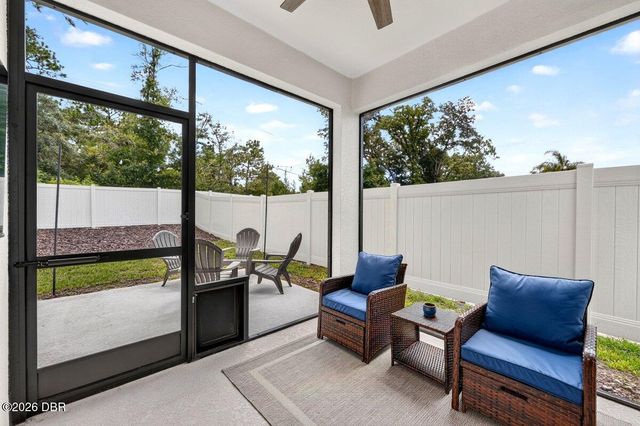 2044 Canopy Terrace Boulevard, Deland, FL 32724