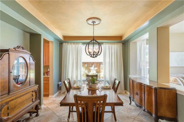 42550 Port Lane, Murrieta, CA 92562