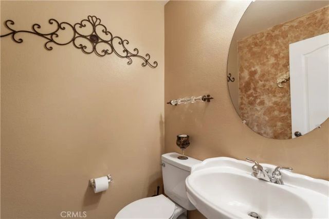 42550 Port Lane, Murrieta, CA 92562