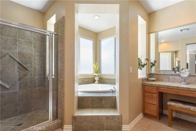 42550 Port Lane, Murrieta, CA 92562