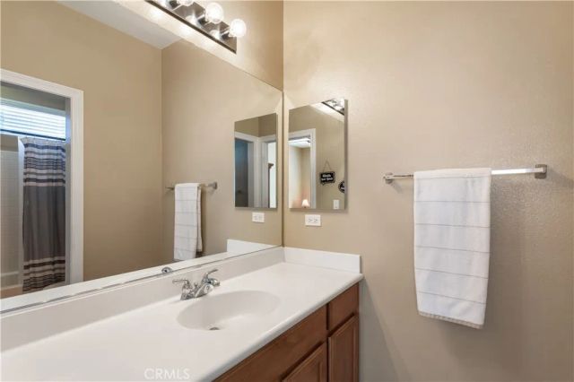42550 Port Lane, Murrieta, CA 92562