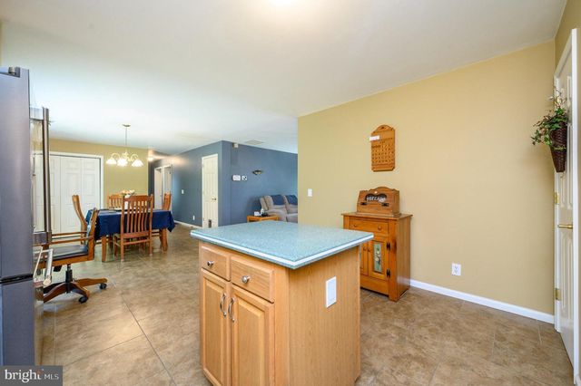 19 INDIAN TRL, Southampton, NJ 08088