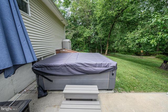 19 INDIAN TRL, Southampton, NJ 08088
