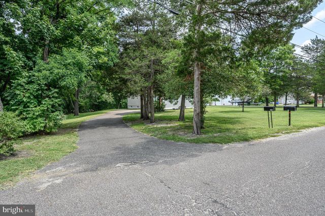 19 INDIAN TRL, Southampton, NJ 08088