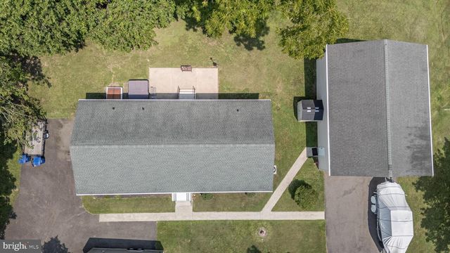 19 INDIAN TRL, Southampton, NJ 08088