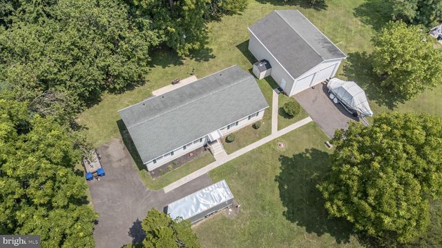 19 INDIAN TRL, Southampton, NJ 08088