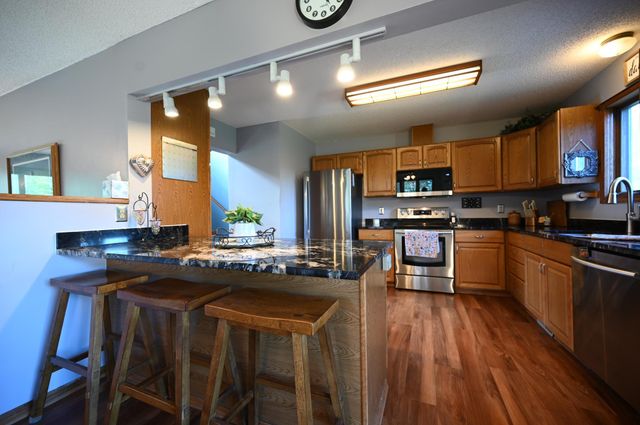 2161 Colburn Drive, Shakopee, MN 55379