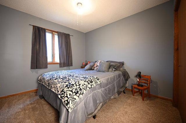 2161 Colburn Drive, Shakopee, MN 55379