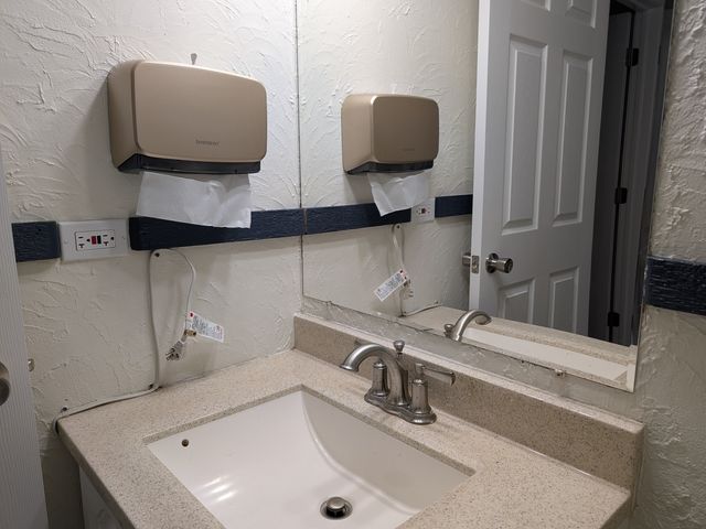 630 Cobblestone Lane, Buffalo Grove, IL 60089