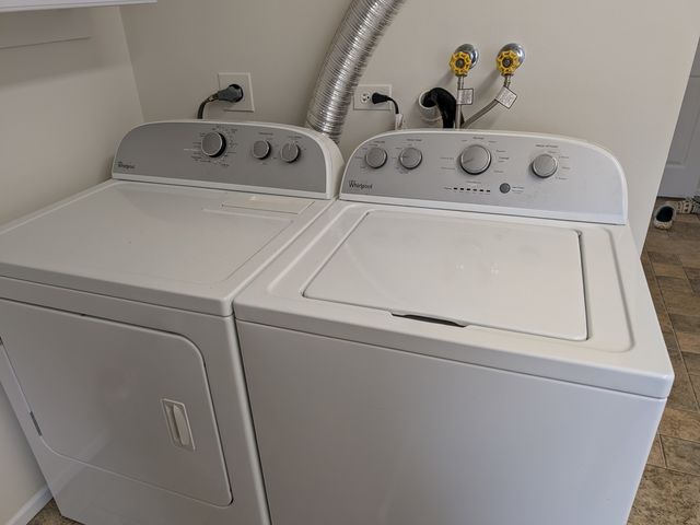 630 Cobblestone Lane, Buffalo Grove, IL 60089