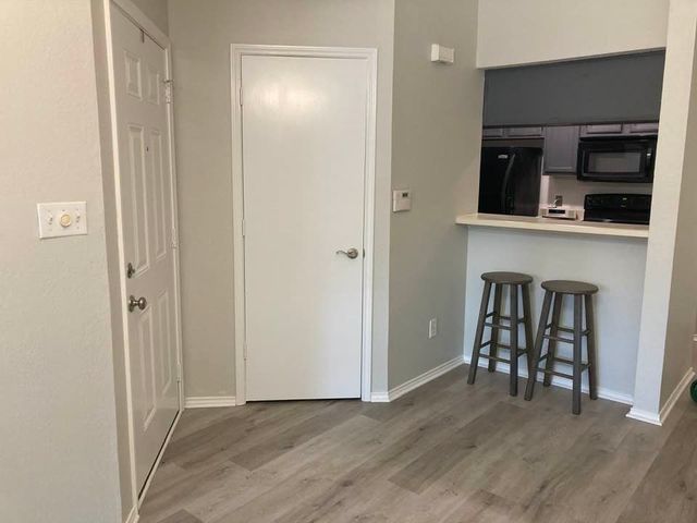 3209 Donnelly Circle 104, Fort Worth, TX 76107