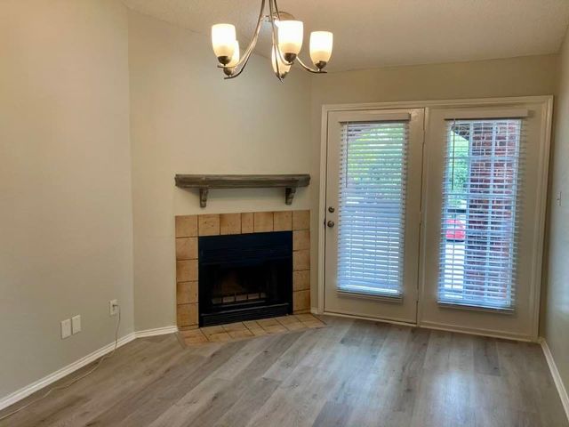 3209 Donnelly Circle 104, Fort Worth, TX 76107