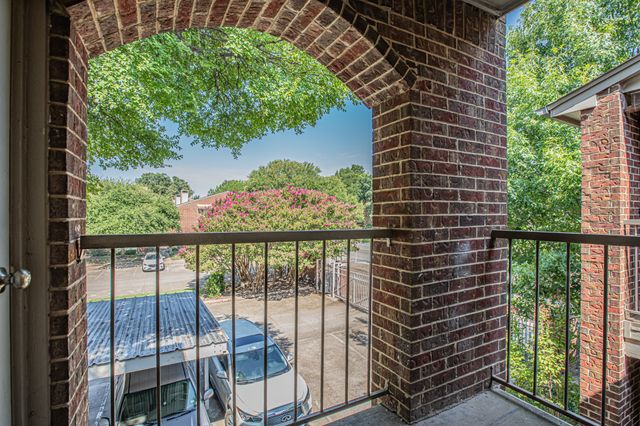 3209 Donnelly Circle 104, Fort Worth, TX 76107