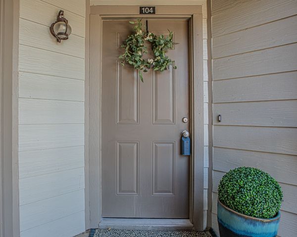 3209 Donnelly Circle 104, Fort Worth, TX 76107