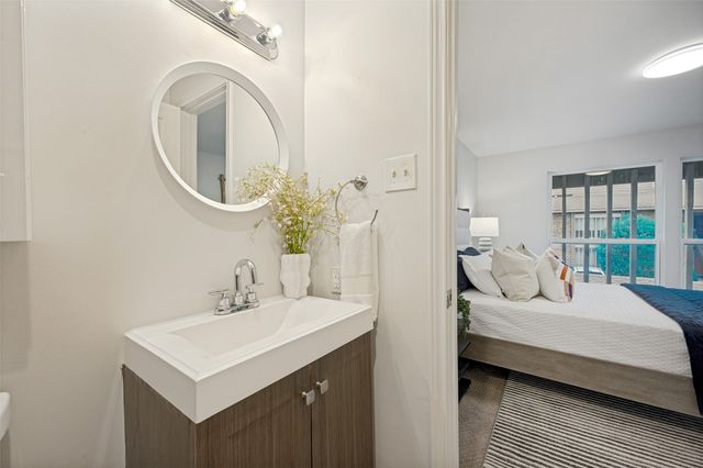 5140 Amesbury Drive 212, Dallas, TX 75206