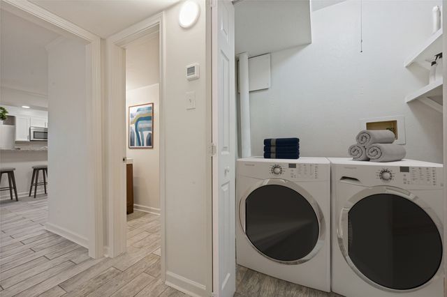 5140 Amesbury Drive 212, Dallas, TX 75206