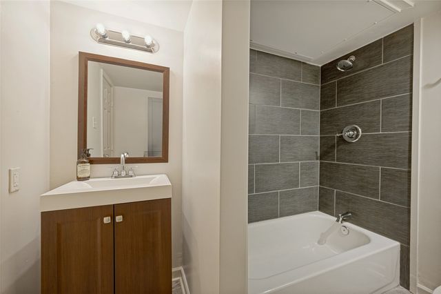 5140 Amesbury Drive 212, Dallas, TX 75206