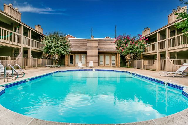 5140 Amesbury Drive 212, Dallas, TX 75206