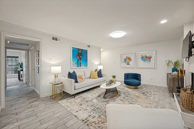 5140 Amesbury Drive 212, Dallas, TX 75206